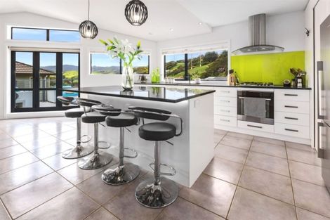 Photo of property in 13 Endeavour Drive, Whitby, Porirua, 5024