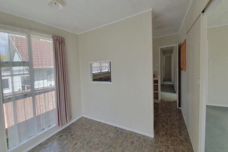 Photo of property in 12 Massey Street, Aramoho, Whanganui, 4500