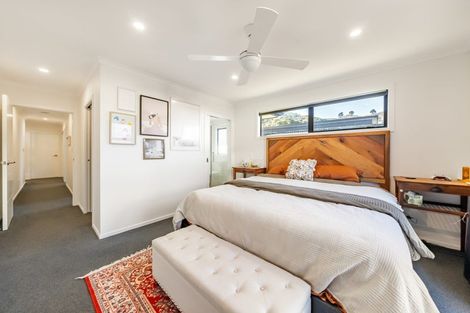 Photo of property in 123 Mawai Hakona Drive, Wallaceville, Upper Hutt, 5018