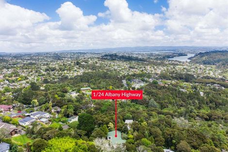 Photo of property in 1/24 Albany Highway, Greenhithe, Auckland, 0632