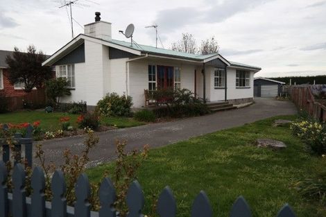 Photo of property in 27 Grove Street, Tinwald, Ashburton, 7700
