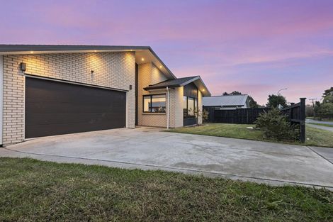 Photo of property in 219 Matua Road, Kumeu, 0810