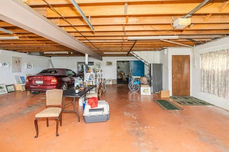 Photo of property in 23 Leven Street, South Hill, Oamaru, 9400