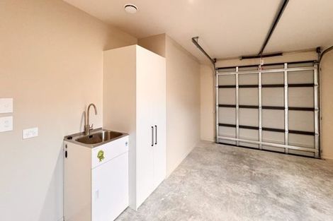 Photo of property in 7 Akoranga Place, Hornby, Christchurch, 8042