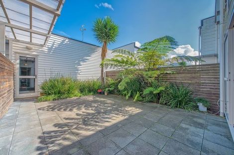 Photo of property in 24 Zabeel Crescent, Takanini, 2112