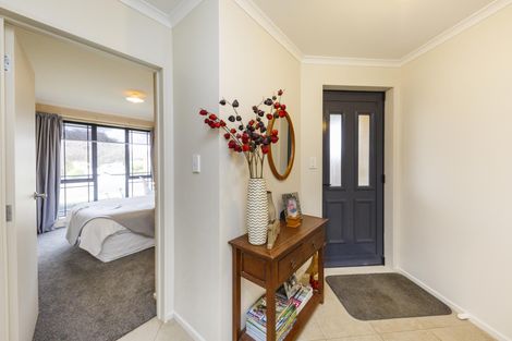 Photo of property in 25 Boston Parade, Kelvin Grove, Palmerston North, 4414