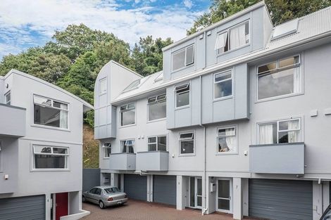 Photo of property in Fernhill Flats, 6/324 The Terrace, Te Aro, Wellington, 6011