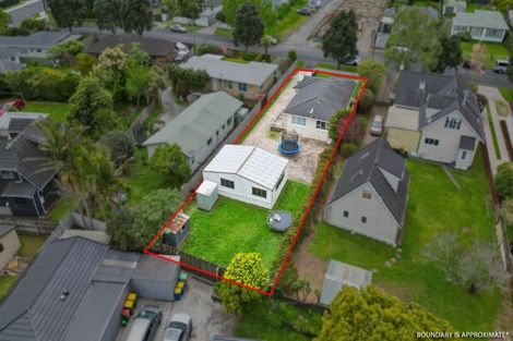 Photo of property in 20 Peachgrove Road, Te Atatu Peninsula, Auckland, 0610