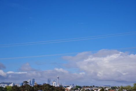 Photo of property in 2/6 Evan Street, Belmont, Auckland, 0622