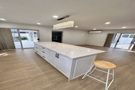 Photo of property in 41a Lynwood Road, New Lynn, Auckland, 0600