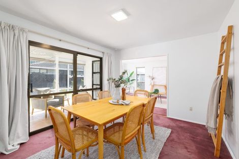 Photo of property in 2/10 Guise Lane, Hillmorton, Christchurch, 8025