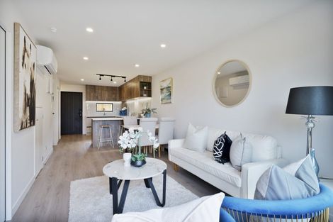 Photo of property in 31 Tiroroa Avenue, Te Atatu South, Auckland, 0610