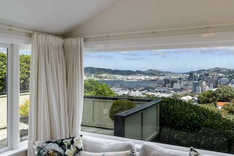 Photo of property in 32 Sefton Street, Wadestown, Wellington, 6012