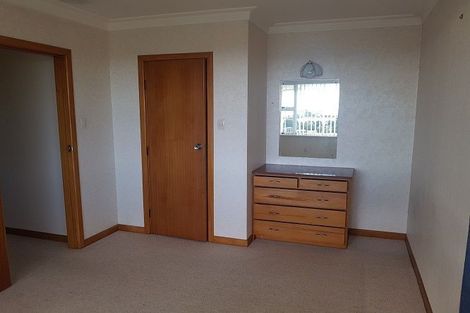 Photo of property in 5 Hillcrest Street, Glen Avon, New Plymouth, 4312