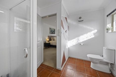 Photo of property in 1 Orlando Close, Frankleigh Park, New Plymouth, 4310