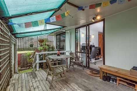 Photo of property in 46 Philomel Crescent, Bayswater, Auckland, 0622
