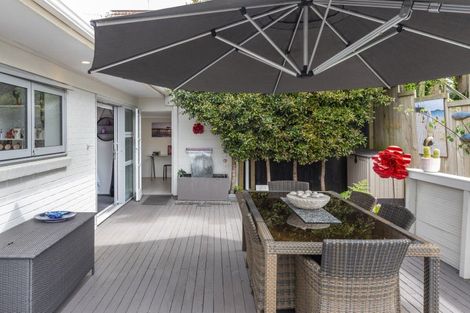 Photo of property in 2/188 Clovelly Road, Bucklands Beach, Auckland, 2012