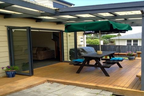 Photo of property in 2/274 Rangatira Road, Beach Haven, Auckland, 0626