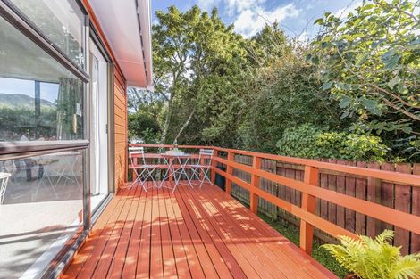 Photo of property in 5b Pomare Street, Ngaio, Wellington, 6035