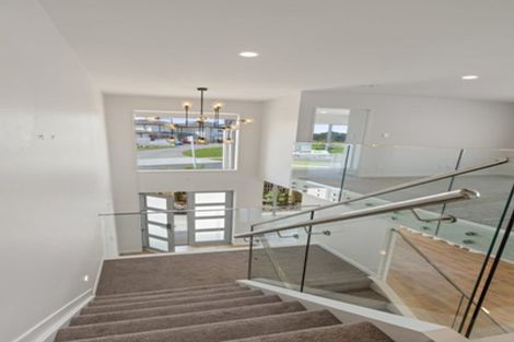 Photo of property in 47 Davey Crescent, Orewa, 0931