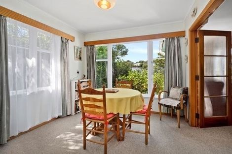 Photo of property in 14 Huia Street, Tawa, Wellington, 5028