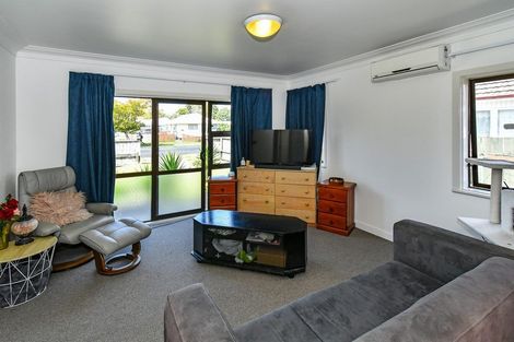 Photo of property in 1/59 Kelvin Road, Papakura, 2110