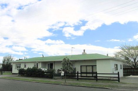 Photo of property in 19 Carlisle Street, Greerton, Tauranga, 3112