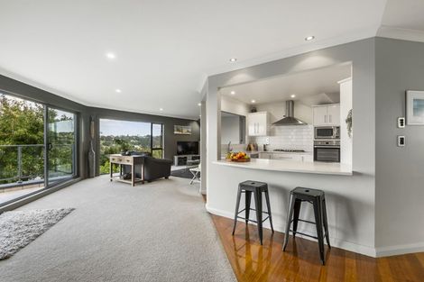 Photo of property in 32a Knights Road, Rothesay Bay, Auckland, 0630