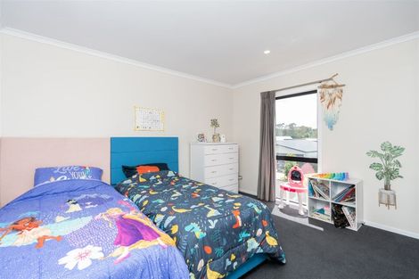 Photo of property in 35 Ridgedale Crescent, Flagstaff, Hamilton, 3210