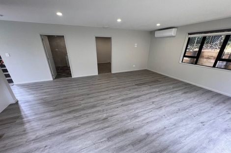 Photo of property in 17a Knox Road, Swanson, Auckland, 0612