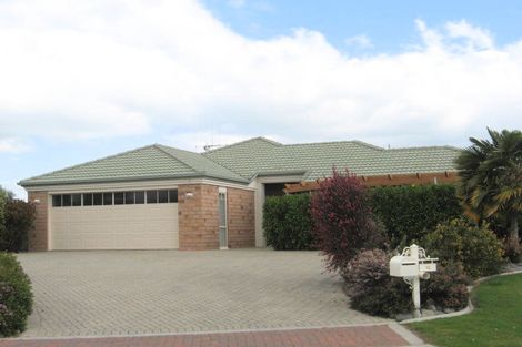 Photo of property in 12 Amery Place, Papamoa Beach, Papamoa, 3118
