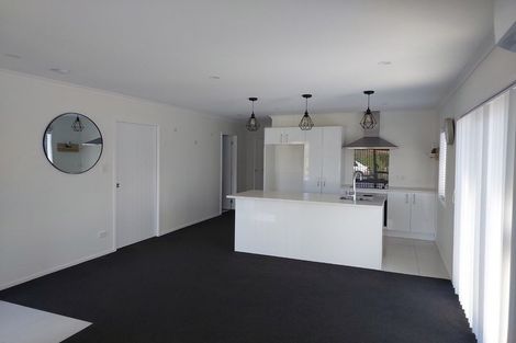 Photo of property in 3 Maioha Road, Pukekohe, 2120