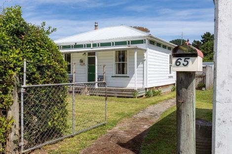 Photo of property in 65 Newman Road, Eketahuna, 4900