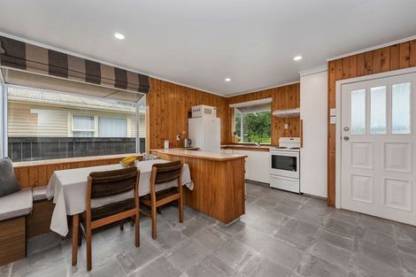 Photo of property in 60 Southsea Crescent, Silverdale, Hamilton, 3216