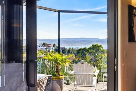 Photo of property in 8 Selwyn Road, Hospital Hill, Napier, 4110