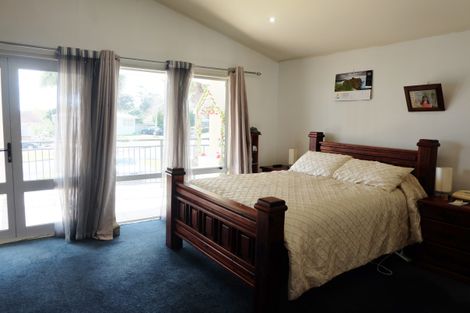 Photo of property in 26 Kimihia Road, Huntly, 3700