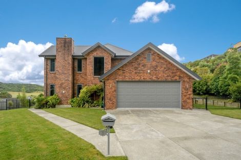 Photo of property in 5 Fantail Heights, Picton, 7220