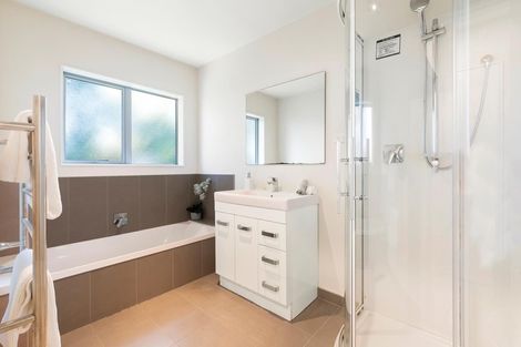 Photo of property in 43a Eastburn Street, Papakura, 2110