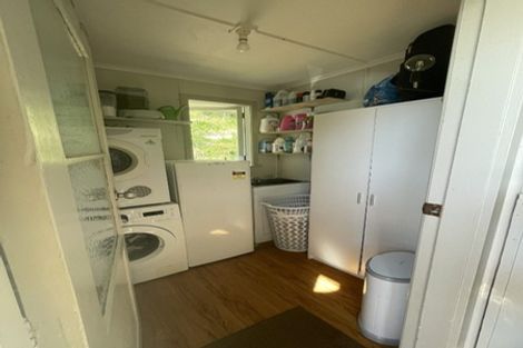 Photo of property in 85 Awanui Street, Merrilands, New Plymouth, 4312