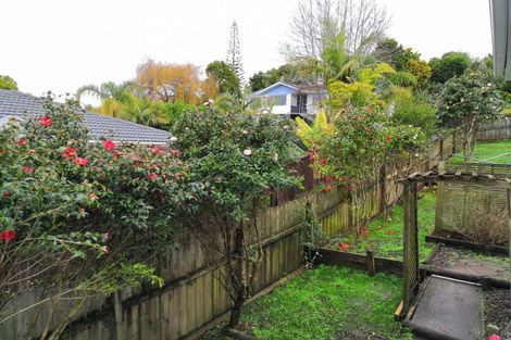 Photo of property in 38 Regency Place, Sunnynook, Auckland, 0632