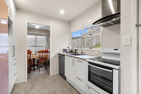 Photo of property in 6 Glenmary Place, Papatoetoe, Auckland, 2025