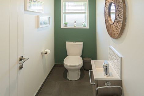 Photo of property in 4 Korokia Way, Richmond Heights, Taupo, 3330