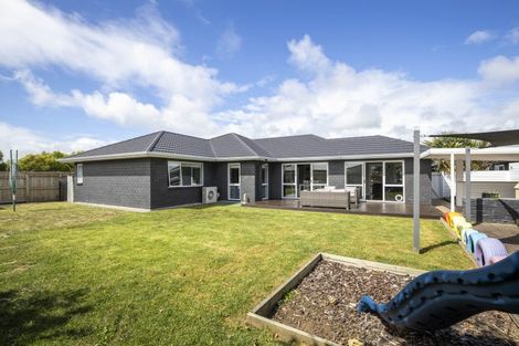 Photo of property in 5 Keene Drive, Bell Block, New Plymouth, 4312