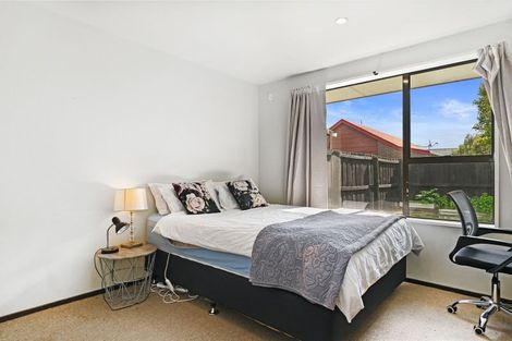 Photo of property in 2/99 Denise Crescent, Hornby, Christchurch, 8042