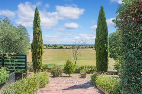 Photo of property in 10 Strata View, Western Heights, Hamilton, 3200