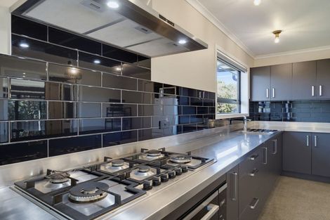 Photo of property in 9 Golf Vue Place, Castlecliff, Whanganui, 4501