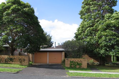 Photo of property in 32 Luton Avenue, Sunnyhills, Auckland, 2010