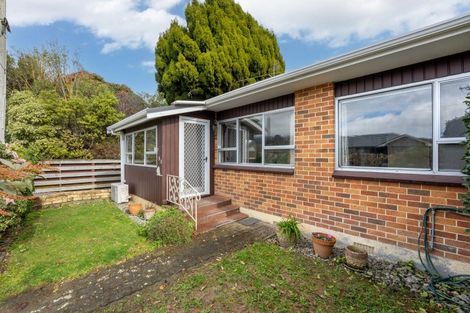 Photo of property in 2/31 King Street, Ebdentown, Upper Hutt, 5018
