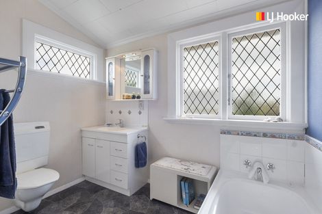 Photo of property in 71 Moana Crescent, Musselburgh, Dunedin, 9013