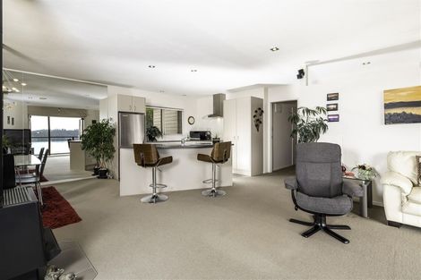 Photo of property in 9 Toi Track, Russell, 0272